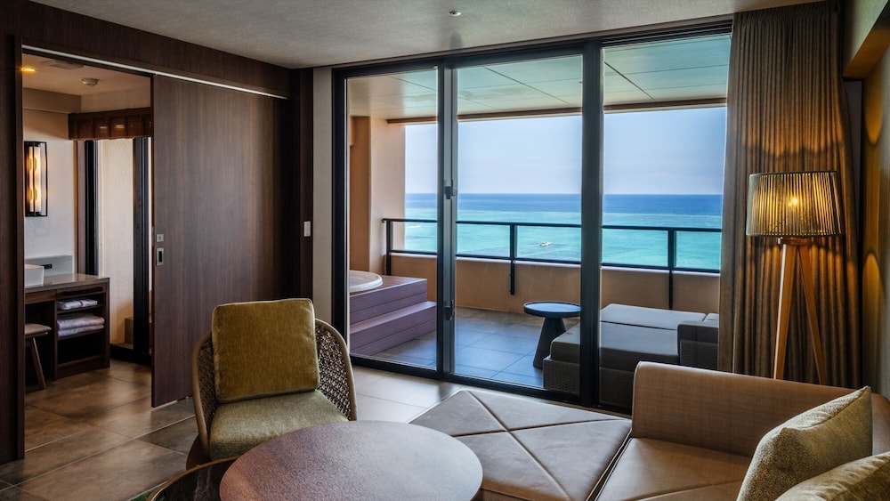 オーシャンテラスデラックスルーム(2名定員) 客室7 | AQUASENSE Hotel & Resort