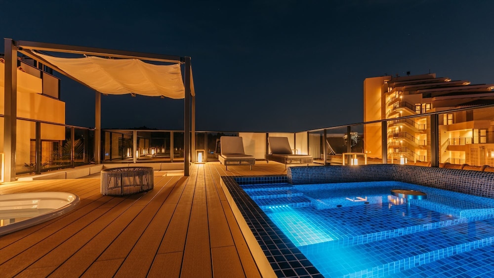 テラスプールスイート(6F) バルコニー2 | AQUASENSE Hotel & Resort