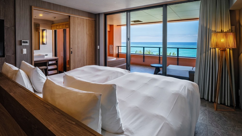 コーナーオーシャンスイート 客室5 | AQUASENSE Hotel & Resort