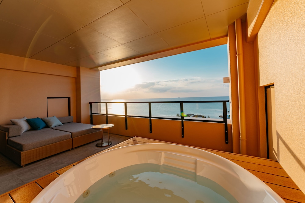 オーシャンテラスデラックスルーム(2名定員) バルコニーからの眺望0 | AQUASENSE Hotel & Resort