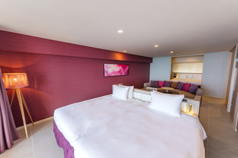 コーナーオーシャンスイート 客室1 | AQUASENSE Hotel & Resort