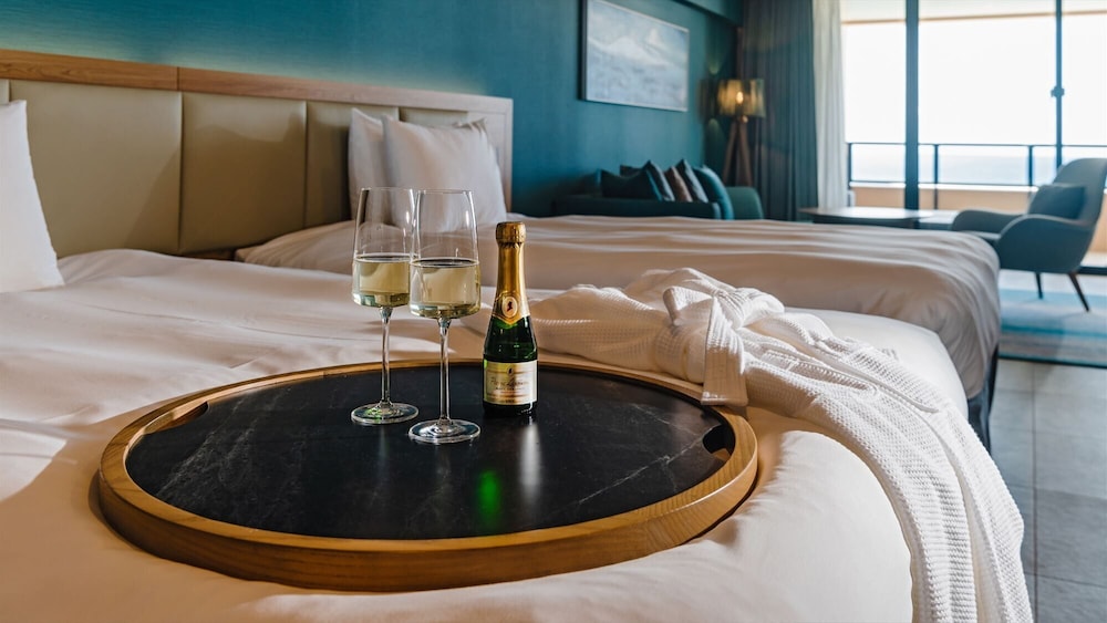 オーシャンテラスルーム（2名定員） 客室1 | AQUASENSE Hotel & Resort