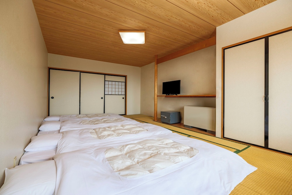 [禁煙] 和室10畳 客室3 | ほったらかしの宿 ゆうふり那須高雄温泉ロッジ