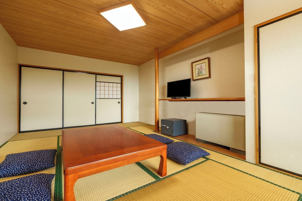 [禁煙] 和室10畳 客室2 | ほったらかしの宿 ゆうふり那須高雄温泉ロッジ