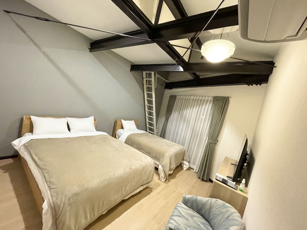 ヴィラ 4 ベッドルーム 客室3 | 箱根舜芦・ HAKONE SHUNNO