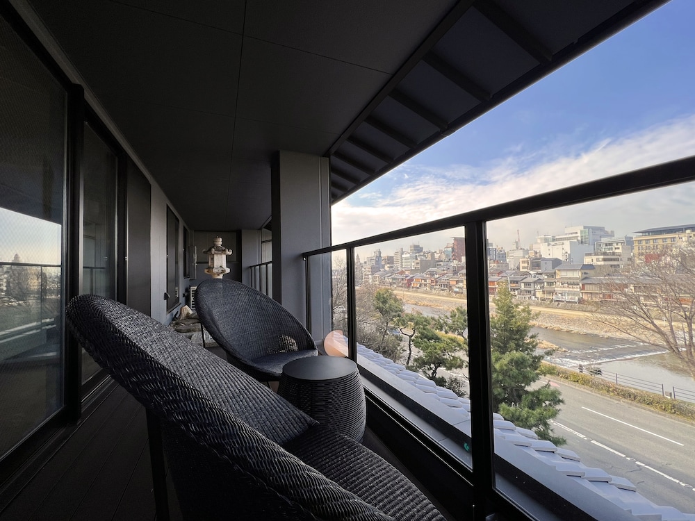 リバービューロイヤルスイート バルコニーからの眺望0 | Rinn 祇園白川