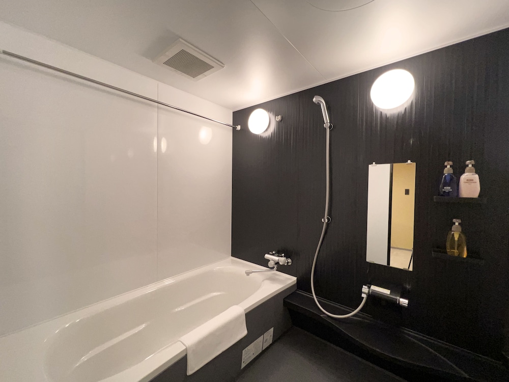 スタンダード ツインルーム バスルーム1 | Rinn 祇園白川