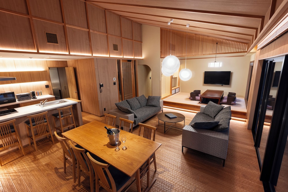 リバービューロイヤルスイート 客室19 | Rinn 祇園白川