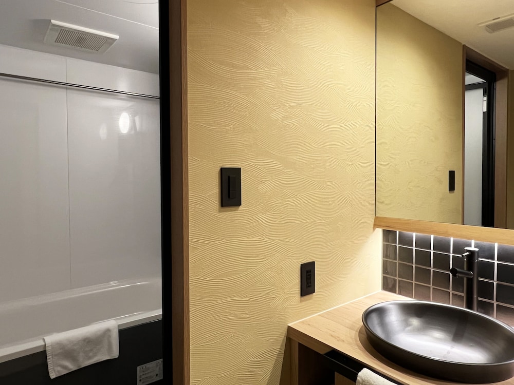 グランド ツイン ルーム バスルーム0 | Rinn 祇園白川