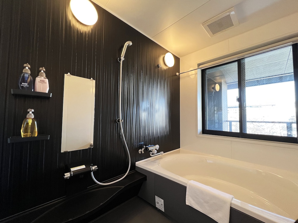 リバービューロイヤルスイート 客室3 | Rinn 祇園白川