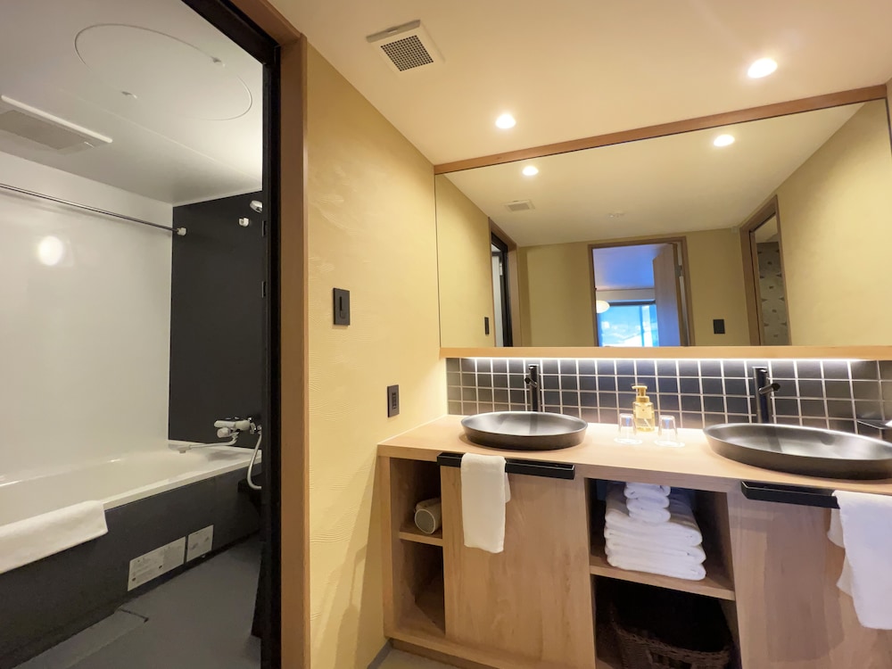 ベーシック ツインルーム ベッド (複数台) 客室3 | Rinn 祇園白川