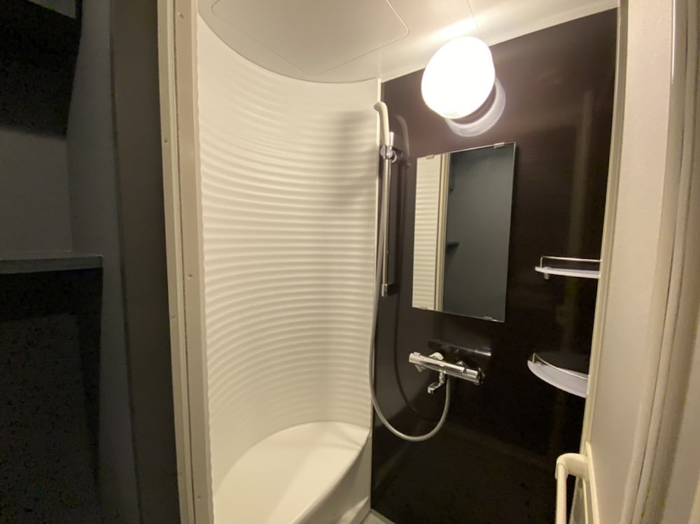 ツインルーム B (シャワーブースのみ) 電子タバコ限定 バスルーム0 | ラビスタ東京ベイ