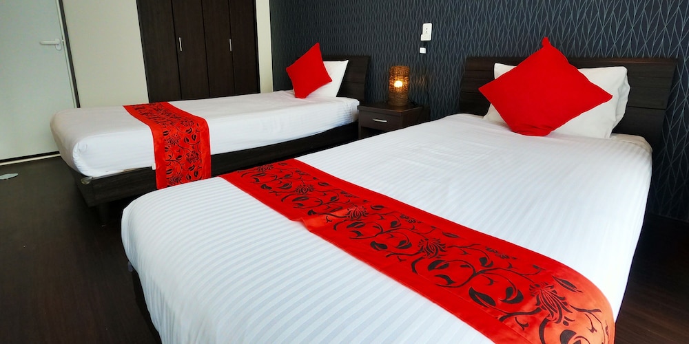 デラックス ヴィラ 2 ベッドルーム プライベートプール プールビュー 客室7 | プライベートプールヴィラもとぶ