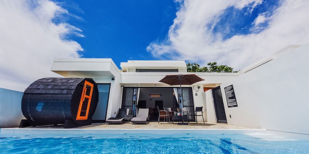 エグゼクティブ ヴィラ 3 ベッドルーム プライベートプール プールビュー 客室4 | プライベートプールヴィラもとぶ