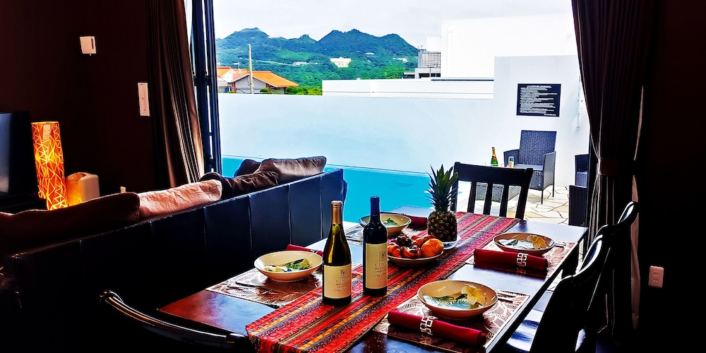 デラックス ヴィラ 2 ベッドルーム プライベートプール プールビュー 客室6 | プライベートプールヴィラもとぶ