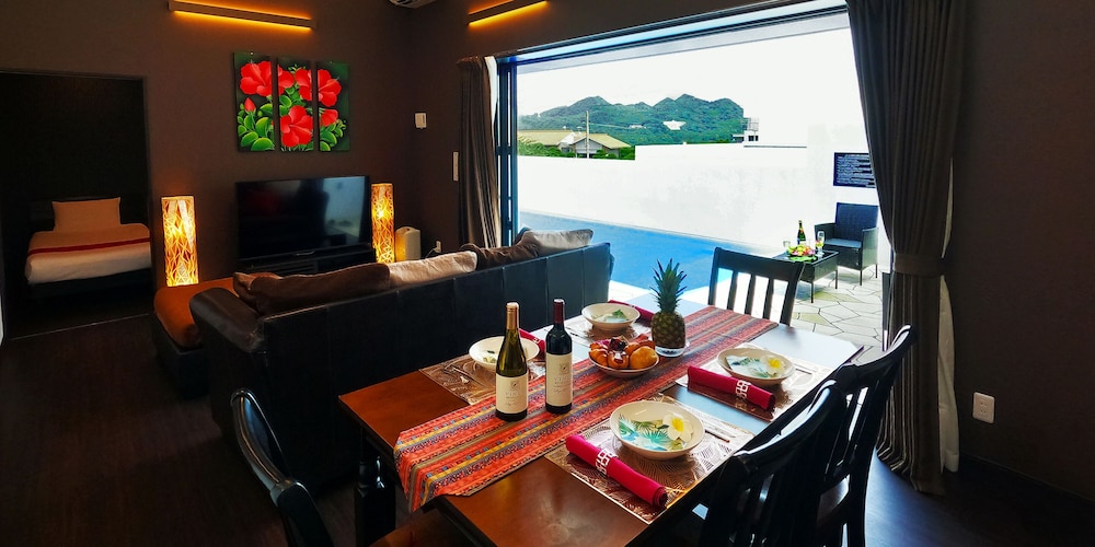 デラックス ヴィラ 2 ベッドルーム プライベートプール プールビュー 客室2 | プライベートプールヴィラもとぶ