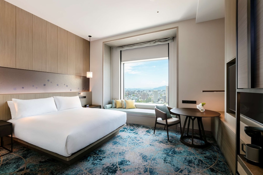 エグゼクティブ ルーム キングベッド 1 台 客室2 | ヒルトン広島