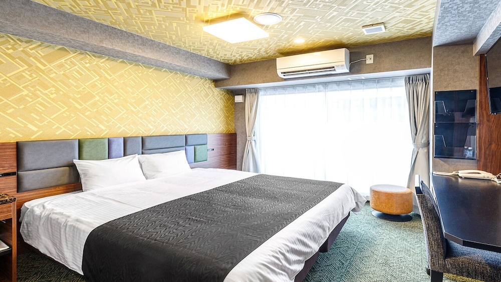 キングベッドルーム (2名利用) 禁煙 | アパホテル〈那覇空港若狭〉