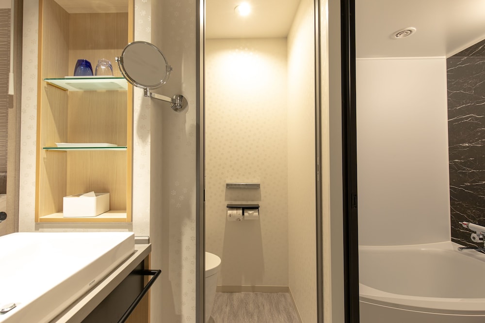 ダブルルーム　禁煙 バスルーム0 | モンブランホテルラフィネ名古屋駅前