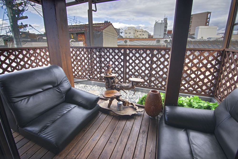 屋上テラス1 | 米御・御鶴 和風戸建て 鶴橋駅まで僅か140m 最大6人 屋上テラス1 | 米御・御鶴 和風戸建て 鶴橋駅まで僅か140m 最大6人