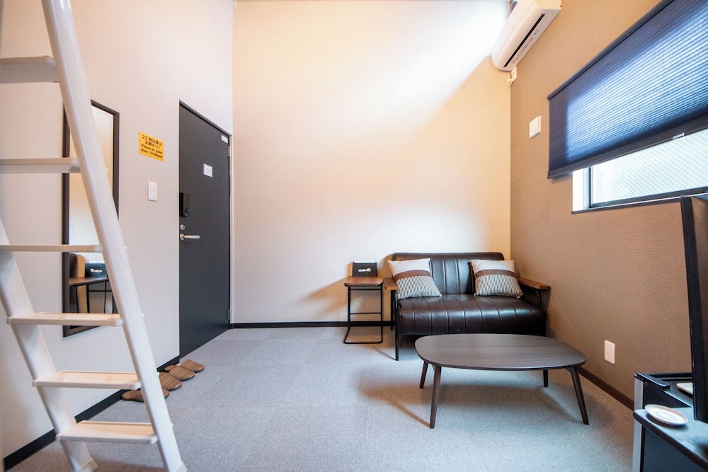 Double Room 202 | LOCO Minamiichi