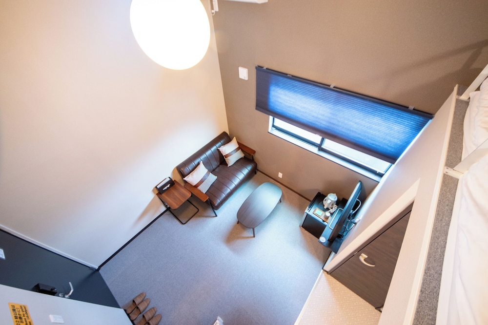 Double Room 202 客室4 | LOCO Minamiichi
