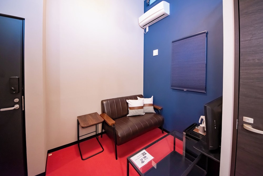 Double Room 104 客室2 | LOCO Minamiichi