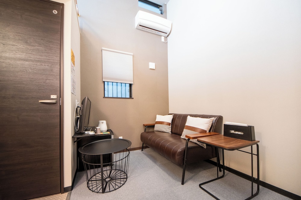 Double Room 103 客室1 | LOCO Minamiichi