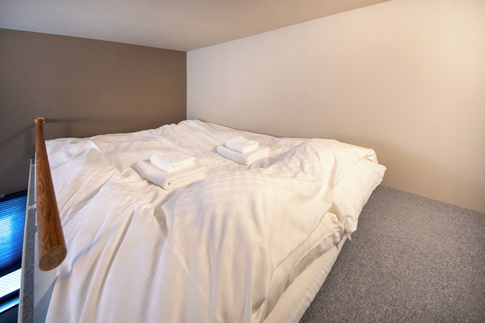 Double Room 202 客室1 | LOCO Minamiichi
