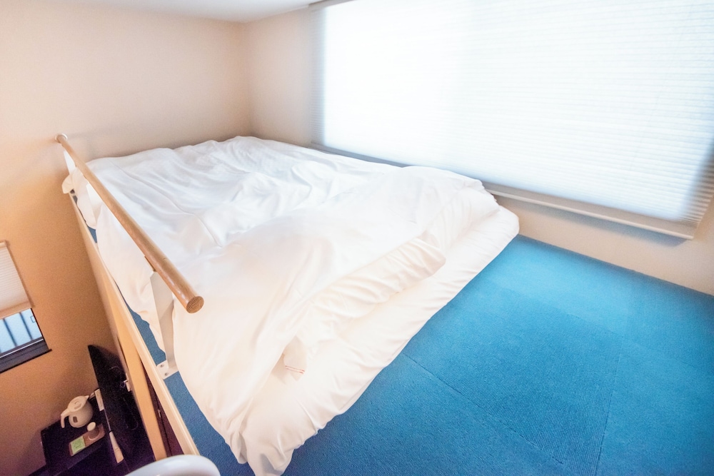 Double Room 204 | LOCO Minamiichi