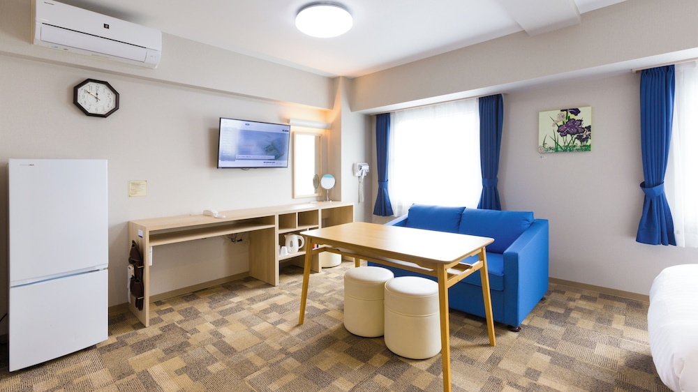 スタンダード トリプルルーム 喫煙可 客室1 | 東横 INN 富士山大月駅