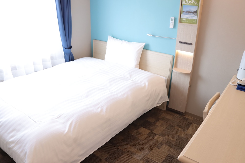 客室1 | 東横 INN 富士山大月駅