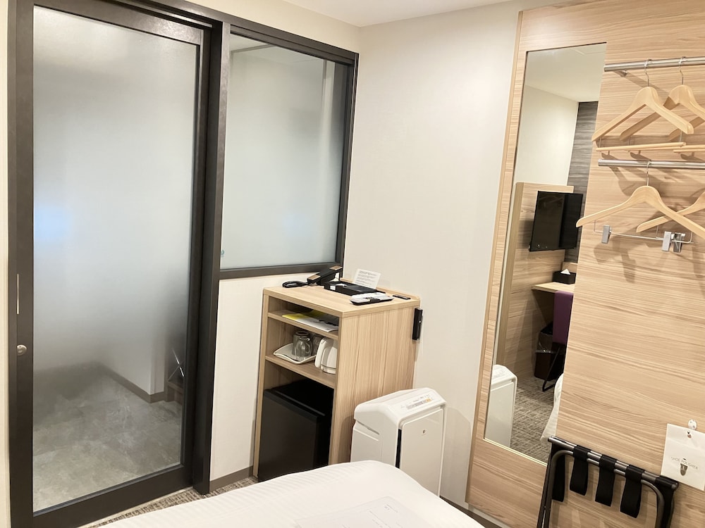 セミダブルルームC 禁煙 シャワーブース (バスタブなし) 客室2 | 京急 EXイン 京急蒲田駅前