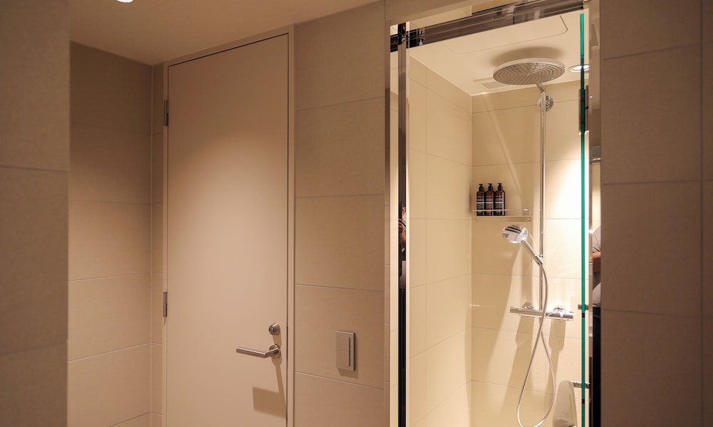 デラックス ツインルーム バスルーム1 | ホテルリングス京都