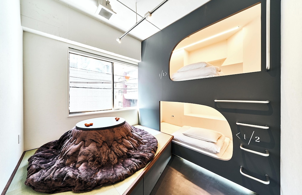 スタンダード トリプルルーム 客室1 | Cocts Akihabara