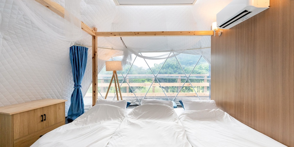 グランピング (ツインドーム) 半露天風呂付 禁煙 客室1 | SPRINGS VILLAGE 丹沢・中川温泉リゾート