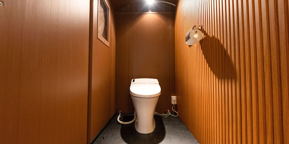 グランピング (ドームテント) ペット可 禁煙 客室4 | SPRINGS VILLAGE 丹沢・中川温泉リゾート