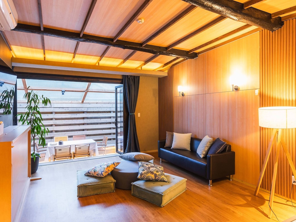 (専用露天風呂) 離れヴィラ ペット不可 禁煙 リビング エリア0 | SPRINGS VILLAGE 丹沢・中川温泉リゾート