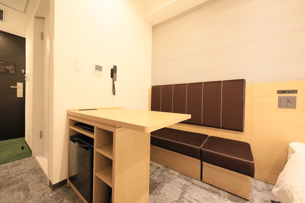 ヴィアイン シングルルーム 客室2 | JR 西日本グループ ヴィアインプライム赤坂 <茜音の湯>