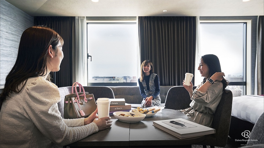 エグゼクティブフォース (4名利用) 禁煙 客室7 | ダイワロイネットホテル鹿児島天文館 PREMIER