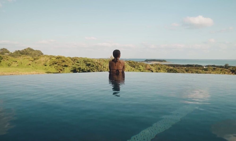 ラグジュアリー ヴィラ ビーチ / オーシャン ビュー0 | MARINX POOL VILLA NAKANDAKARI