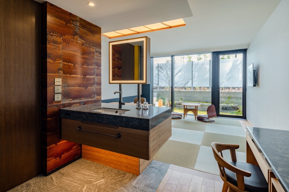 スイート (Garden) 客室5 | 源氏京都