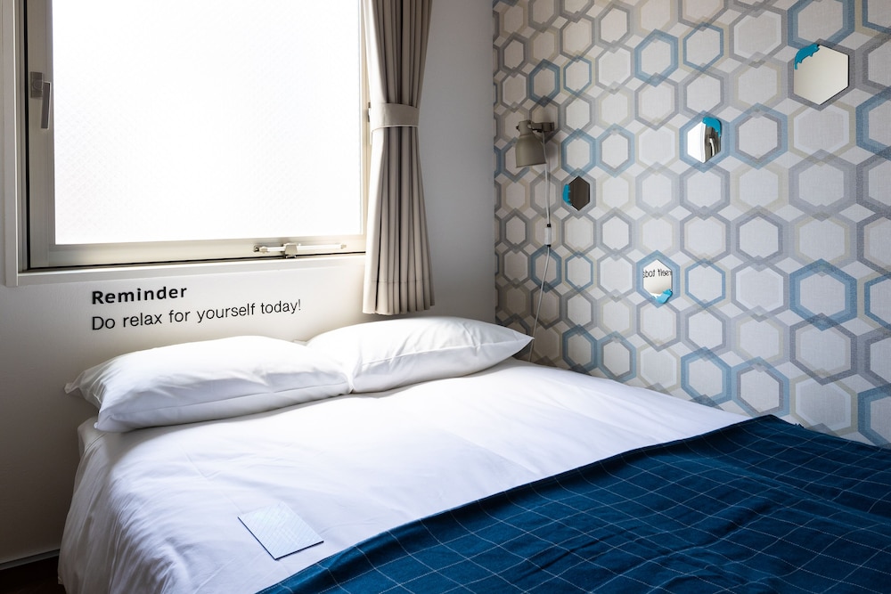 スタンダード ダブルルーム 客室10 | ホテル湾 Osaka ebisu