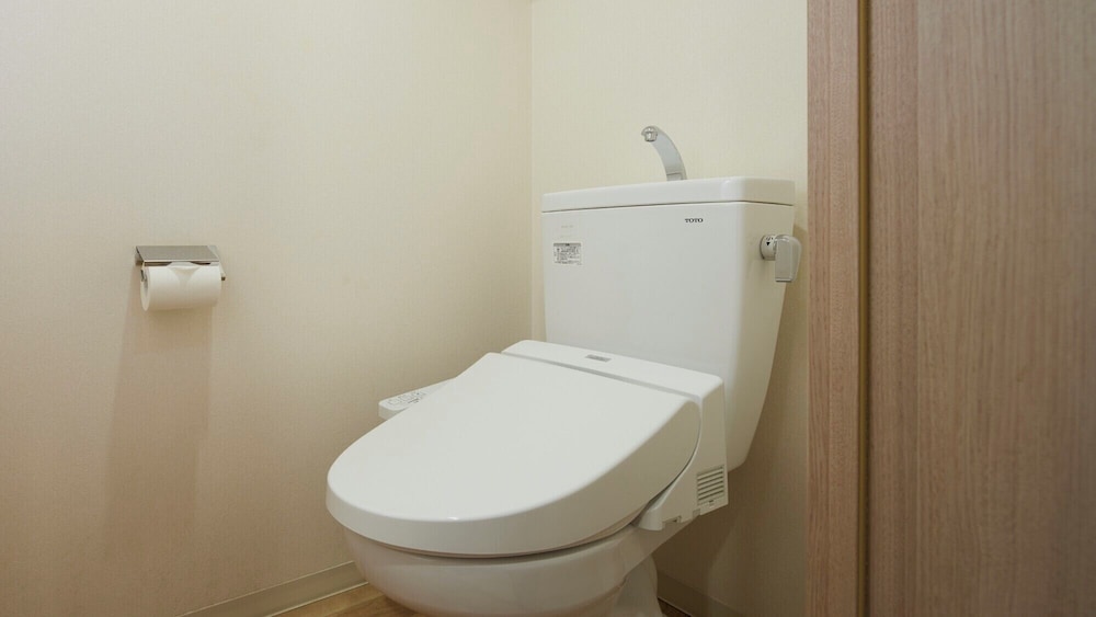 ファミリー ルーム バスルーム1 | Minn 新大阪