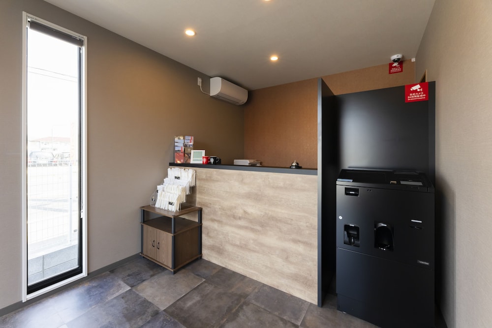 フロント1 | HOTEL R9 The Yard 垂井 フロント1 | HOTEL R9 The Yard 垂井