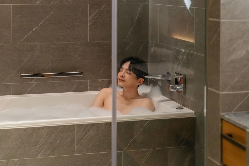 ルーム キングベッド 1 台 禁煙 (View) バスルーム2 | ウェスティンホテル横浜