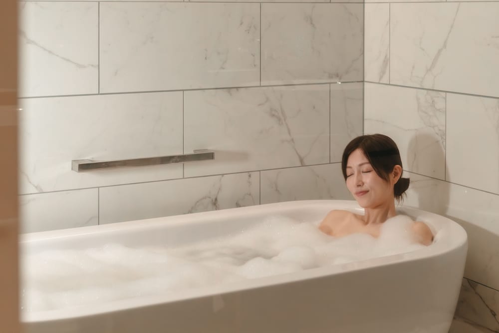 エグゼクティブ スイート キングベッド 1 台 深めの浴槽0 | ウェスティンホテル横浜