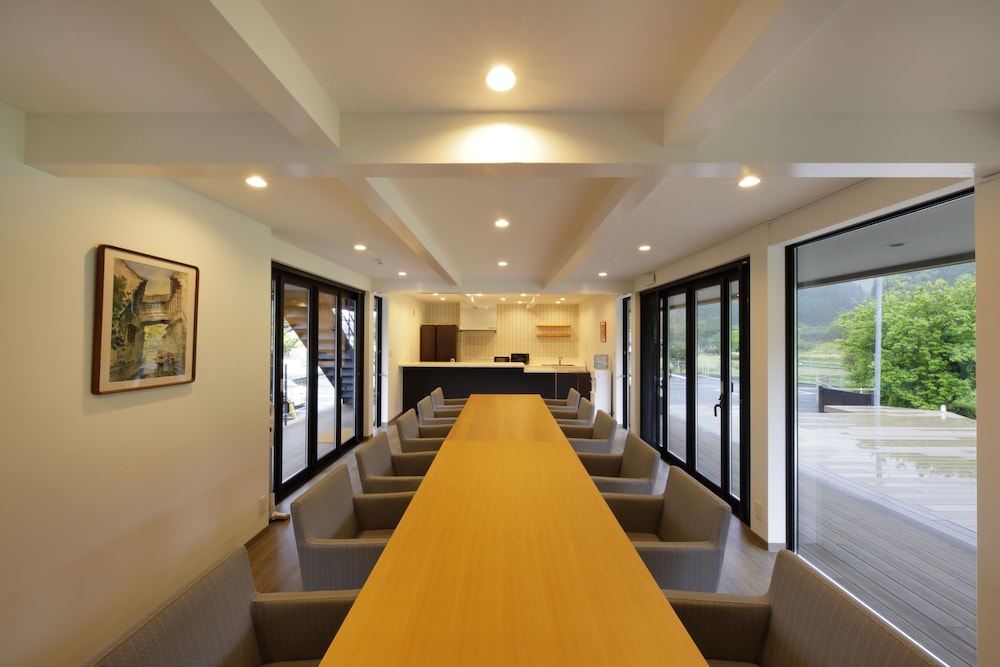 ベーシック ツインルーム リビング エリア0 | 井村家別邸 月の離なれ