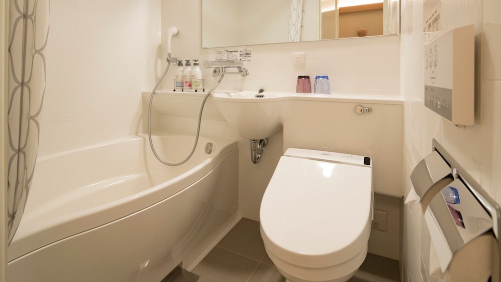 コンパクトツインルーム バスルーム0 | グリッズプレミアムホテル小樽