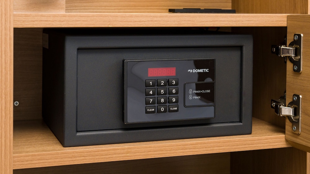 スーペリア ツインルーム(2名利用) 客室の設備とサービス1 | グリッズプレミアムホテル小樽